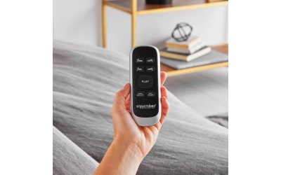 ste45qqab_lifestyle_remote-wb1568753501_original_1842446222